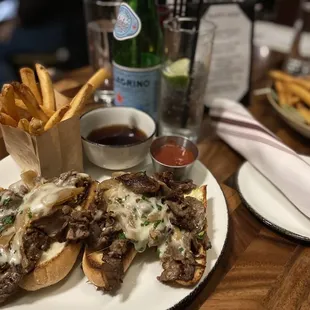 Beef dip, fries