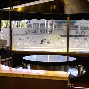 sushi and sashimi, interior