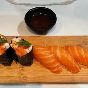 Scallops and Salmon sushi