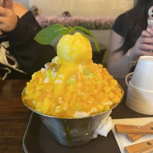 Mango Bingsu