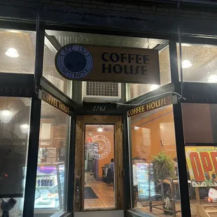 Super cozy inside, very nice..