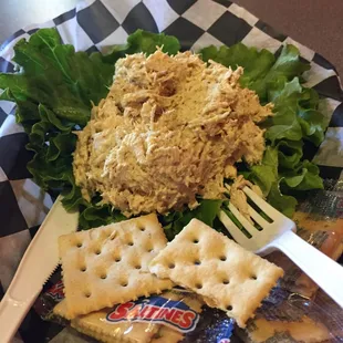 Chicken salad plate (no tomatoes)