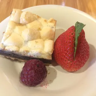 Excellent s'mores cake slice (for CalSO)