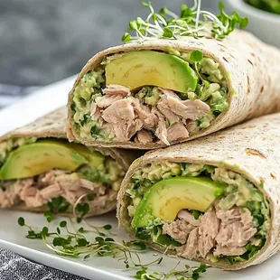 Tuna wrap with avocado