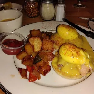 Salmon Eggs Benedict