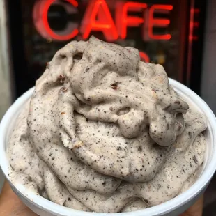 Sugar Free Frozen Yogurt with Oreo and Heath