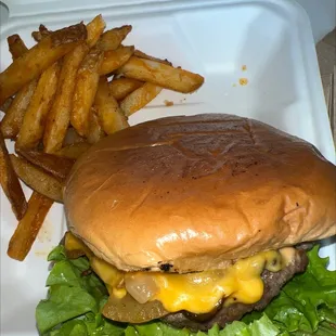 Onion and mushroom burger. Delicious!  Juicy!  Worth coming back !!