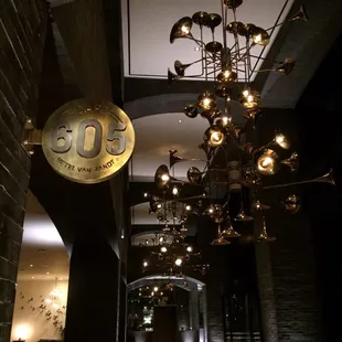 Beautiful bronze blade sign made by Ion Art, Inc.