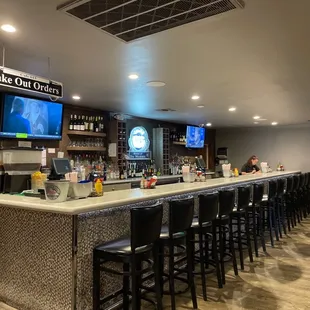 Nice bar lots of seating