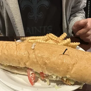 Shrimp poboy