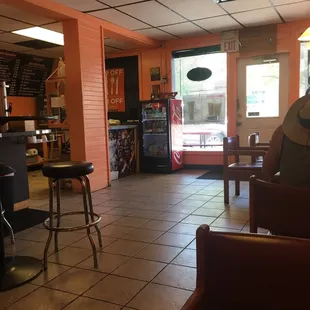 Small place but it is always busy when I drive by. Let&apos;s see how it is.