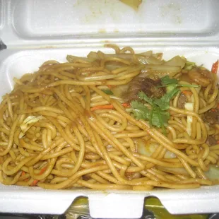 Combo Stir-Fried Noodles (Curry)