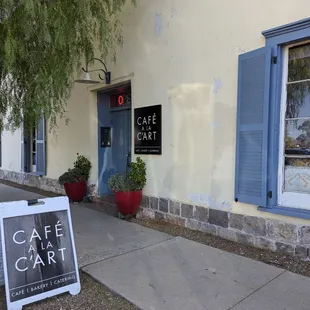 Cafe a la C&apos;art (exterior)