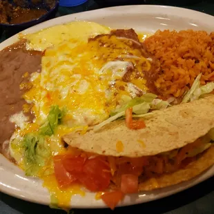 Combo plate with cheese enchilada