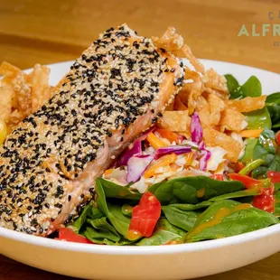 The Sesame Salmon Salad is a popular, protein-packed option.