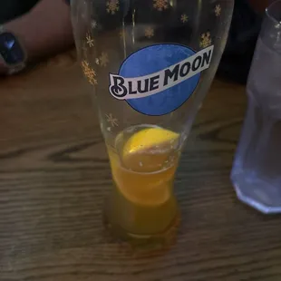 oysters and mussels, drink