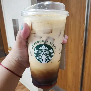 Iced Brown Sugar Oatmilk Shaken Espresso. In size Venti.
