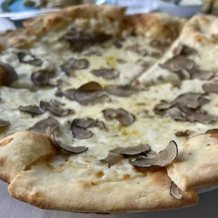 Tartufo Truffle pizza