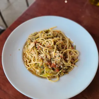 Spaghetti con Carciofi & Granchio