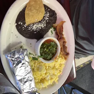 HUEVOS RANCHEROS