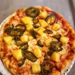 Amazing pineapple &amp; jalapeño pizza!