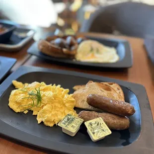 Kids sausage and eggs ~