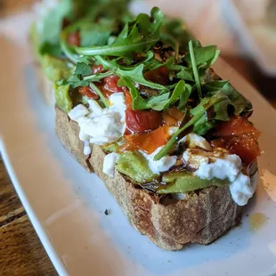 Burrata &amp; Avacado Toast