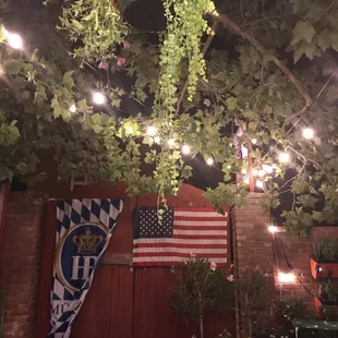 Love eating outdoors!!!