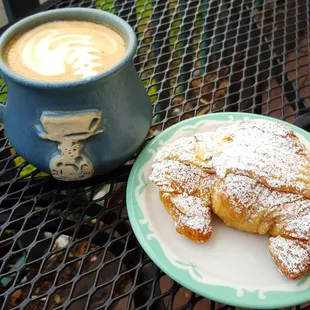 Latte &amp; Almond Croissant