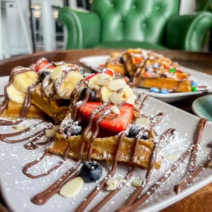 Nutella waffle with fruits