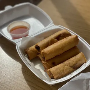 Egg rolls (6)