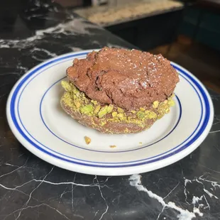 Chocolate Pistachio Sandwich