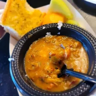 CRAWFISH & GRITS