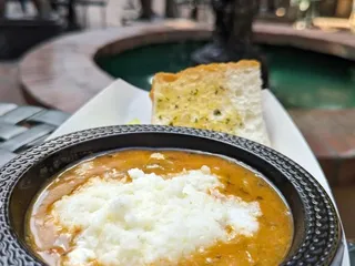 Cafe Beignet, Bourbon Street
