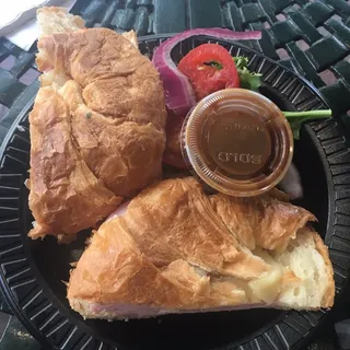 HAM & CHEESE OMELETTE