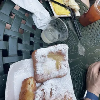 FRESH HAMMADE BEIGNETS 3