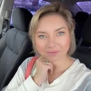 Mandi W.