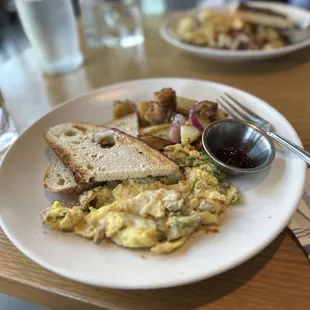 Chicken apple sausage scramble