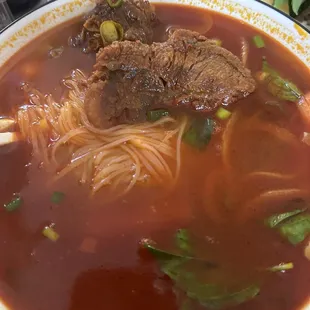 vietnamese beef stew with noodles