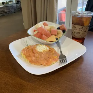 Best breakfast to go - fresh fruit, pacific scramble and freshly made ice tea.