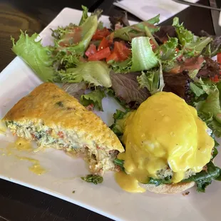 Amazing crab  cake and frittata  Super yummy!!!! Will be back.