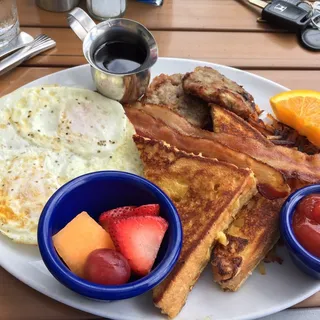 Classic French Toast Platter Brunch