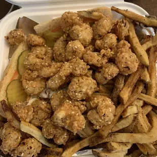 This is the shrimp Po&apos;boy