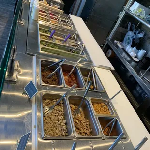 This is actually Cassa, which shares a space with Bon Appetit. You make your own bowls. I'm definitely planning to come back here as well!