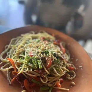Spaghetti primavera with Italian pesto 20