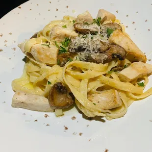 Chicken and Mushroom Pasta