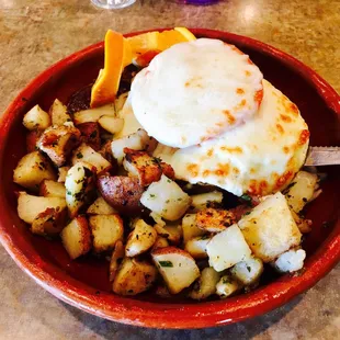 Beef a cavalo with potatoes