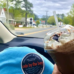 Cafe by the Bay tshirt &amp; snickers frappe