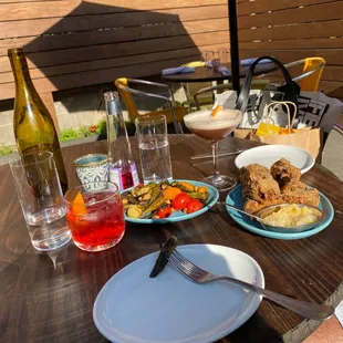 Fried ribs, crabcake, roasted okra and tomatoes