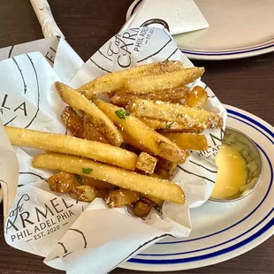 Truffle fries with cheese